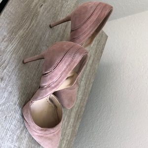 Enzo Angolini light pink suede heels